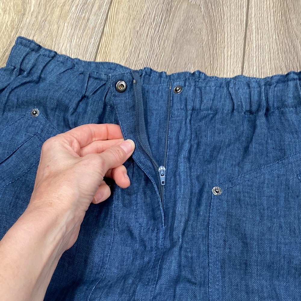 NWT DKNY 100% Linen Denim Blue Elastic Waist Knee Length Skirt 10 - Picture 3 of 16
